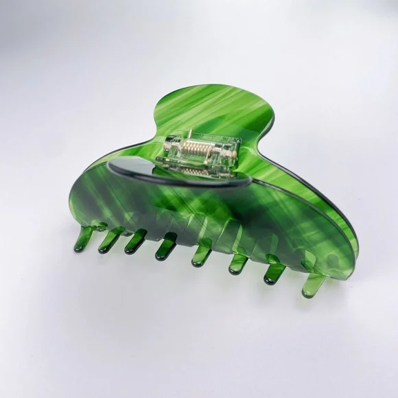NEW Round Shaped Shiny Translucent Striped Green Acetate Hair Claw Clip - Picture 4 of 9